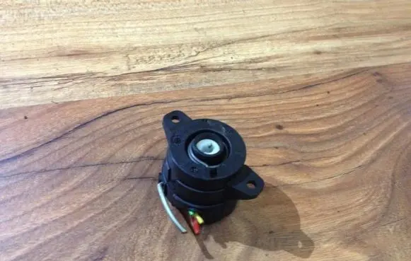 Ford Mondeo MK I Ignition lock contact 