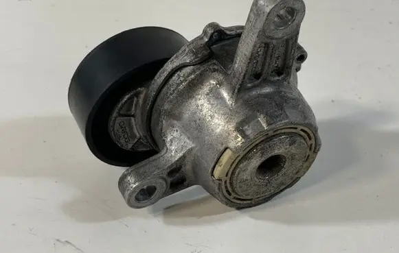 Skoda Octavia Mk3 (5E) Alternator belt tensioner 04L903315B
