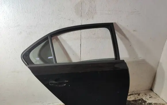 Volkswagen Jetta VI Rear door 