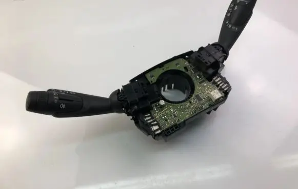Volvo XC40 Indicator stalk 31481373
