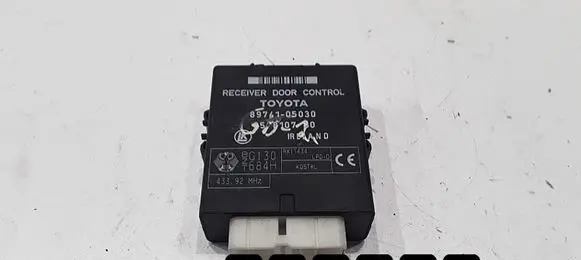 Toyota Avensis T220 Engine control unit/module 05030