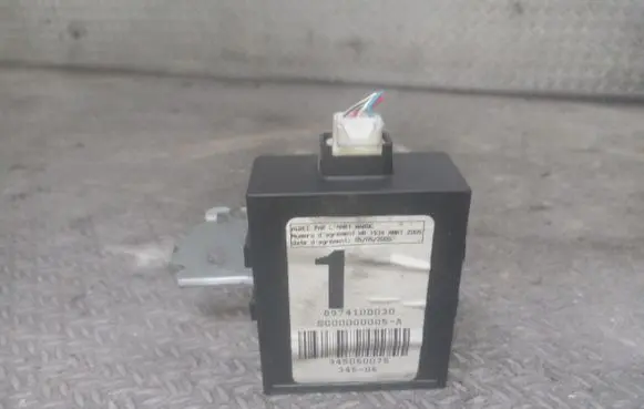 Toyota Yaris Door central lock control unit/module 897410D030