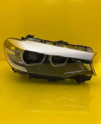 BMW 5 G30 G31 G38 Headlight/headlamp 8492836-01