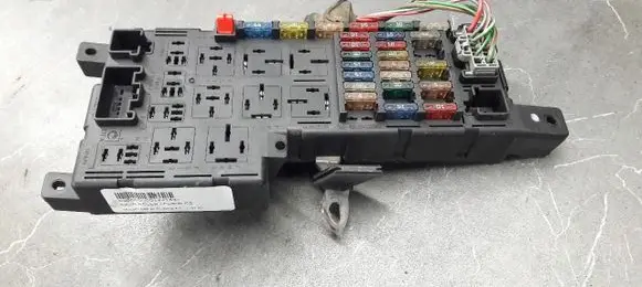 Volvo V60 Fuse module 518717004