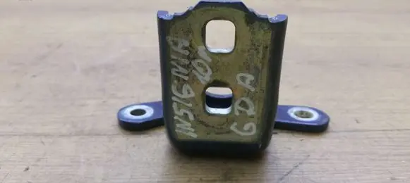 Opel Insignia A Rear door lower hinge