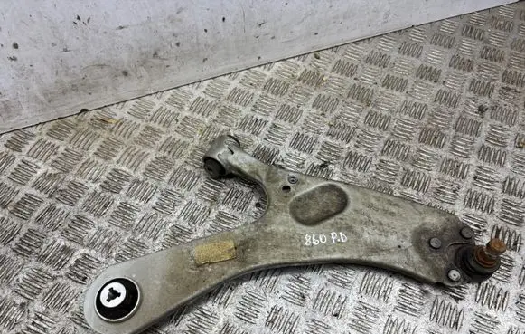 Front lower control arm/wishbone