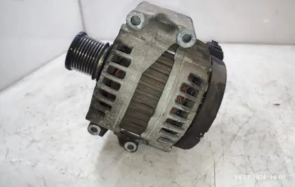 Mercedes-Benz ML W164 Generator/alternator A0131540902
