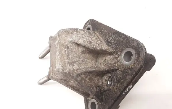 Peugeot 607 Engine mounting bracket 5U3Q6A060AA 5U3Q6A060