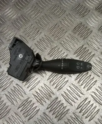 Ford Focus Wiper control stalk