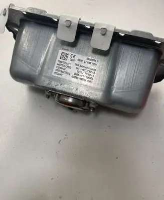 Passenger airbag