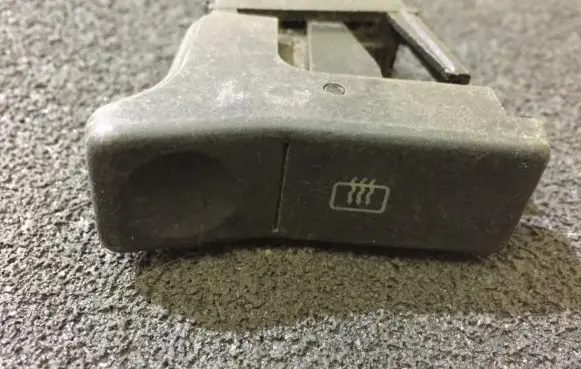 Windscreen/window heater switch