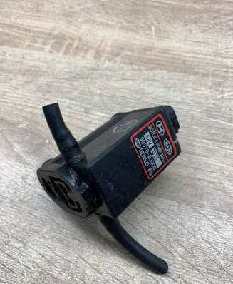 Hyundai Getz Windscreen/windshield washer pump 985102J000