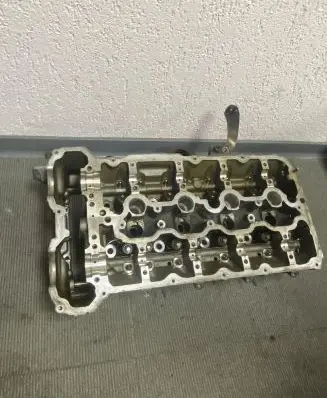 BMW 5 F10 F11 Engine head 757394004 E687