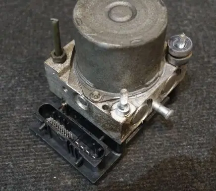 Nissan Almera Tino ABS Pump 47660BU700 0265231417