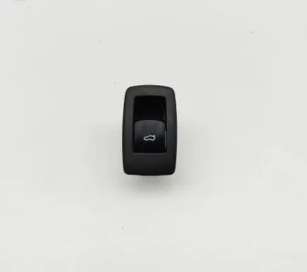 BMW 5 G30 G31 G38 Tailgate/boot open switch button 9327029