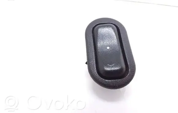 Opel Astra G Electric window control switch 13363100 90561388