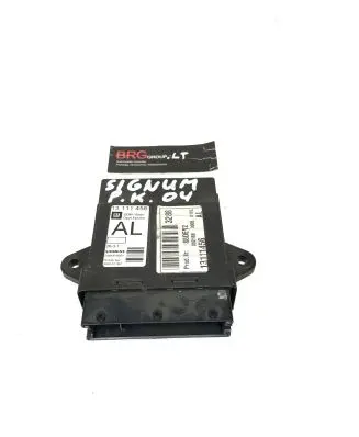 Opel Signum Door control unit/module 13111456 0021680005 88DEV2