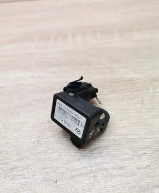 Mazda 6 Airbag deployment crash/impact sensor gp9a57kc0 60146865