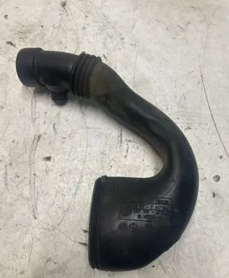 BMW 3 E46 Air intake hose/pipe 7786639 2247394