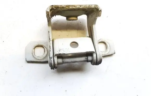 Tailgate/trunk/boot hinge