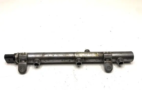Mercedes-Benz CLS C218 X218 Fuel main line pipe A6420703095