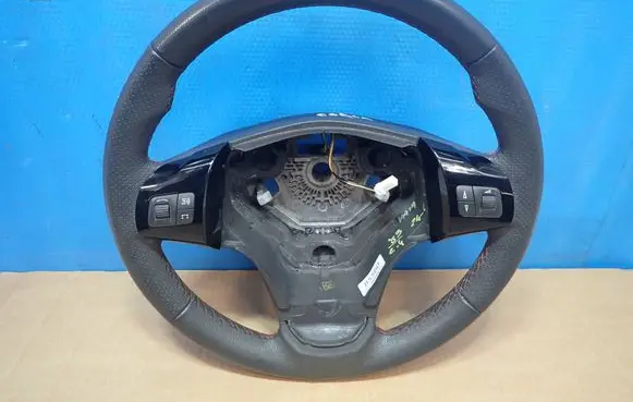 Opel Corsa D Steering wheel 13338050