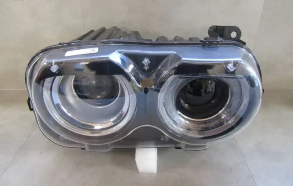 Dodge Challenger Headlight/headlamp 68174066AE 68174066AE0237 00186170130000