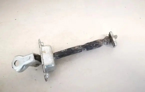 Toyota Urban Cruiser (XP110) Rear door check strap stopper