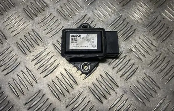 Opel Omega B2 ESP acceleration yaw rate sensor 24413377 0265005255 0012347