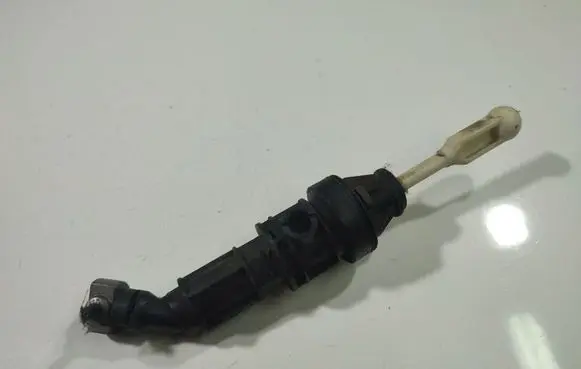 Clutch master cylinder