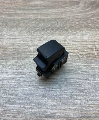 Toyota Corolla Verso AR10 Electric window control switch 848100F010