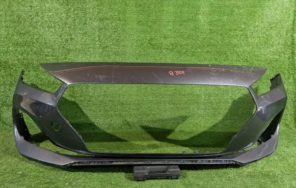 Hyundai i30 fastback Front bumper 