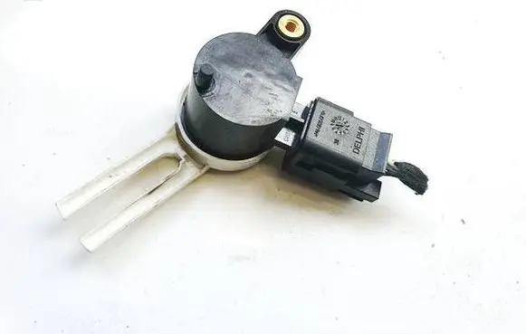 Opel Insignia A Clutch pedal sensor 25889337