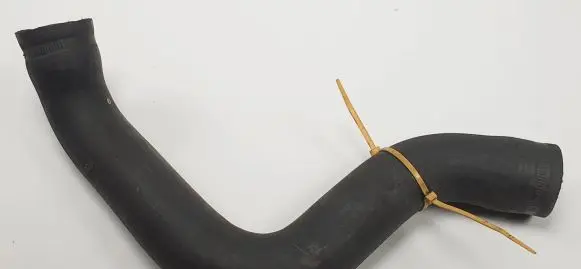 Volvo V70 Engine coolant pipe/hose 30723970