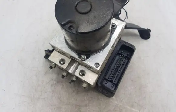 BMW 5 E60 E61 ABS Pump 3451678415101 3452673415301 678415101