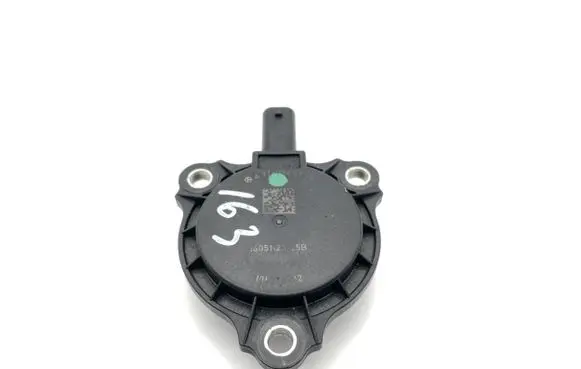 Mercedes-Benz E A207 Camshaft position sensor A2761560790