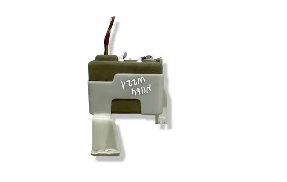 Mercedes-Benz S W221 Central locking vacuum pump 2218000248 A3510010010