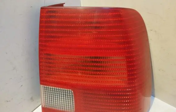 Volkswagen PASSAT B5 Rear/tail lights 3B5945096G 121098
