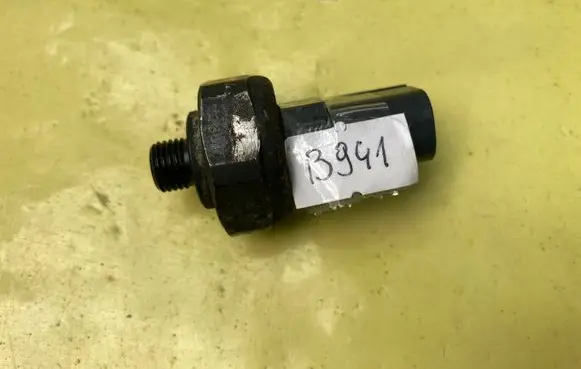 Mercedes-Benz C W203 Air conditioning (A/C) pressure sensor A0045429018 0045429018