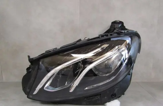 Mercedes-Benz E W124 Headlight/headlamp A2139063904
