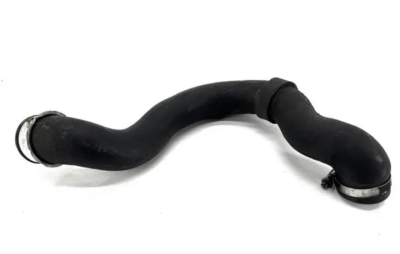 Mercedes-Benz C W204 Engine coolant pipe/hose A2045010682