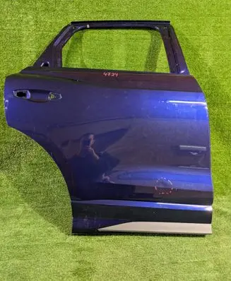Audi Q3 F3 Rear door