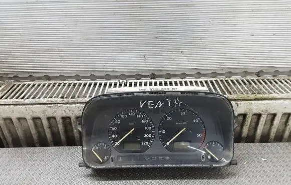 Volkswagen Golf III Speedometer (instrument cluster) 088311188
