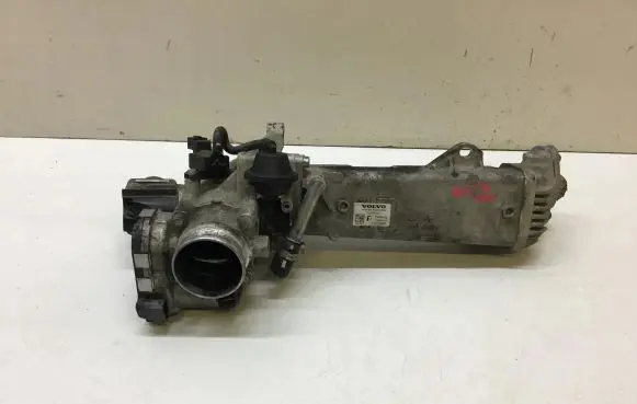 Volvo V60 EGR valve cooler 31325030 31216665 5027642201