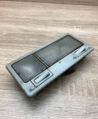 Ford Galaxy Front seat light 72203050 D6647L3839