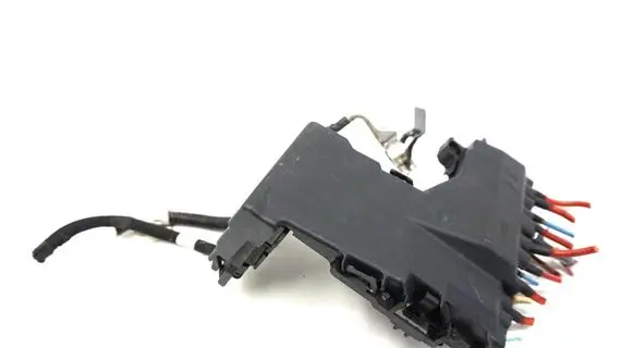 Citroen DS5 Battery control module 9666851480