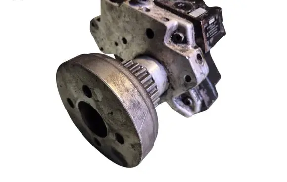Audi A6 S6 C6 4F Fuel injection high pressure pump 059130755J 0445010125