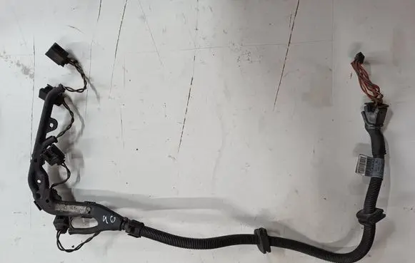 BMW 3 E46 Fuel injector wires 10243