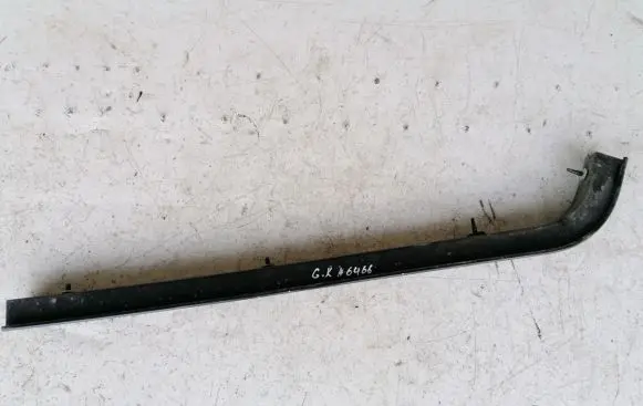 Mazda MPV Sliding door trim 