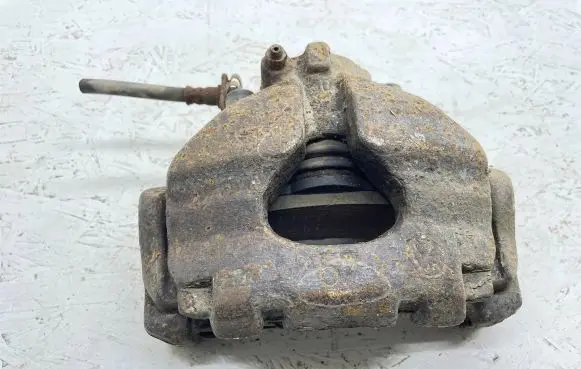 Volkswagen Transporter - Caravelle T4 Front brake caliper